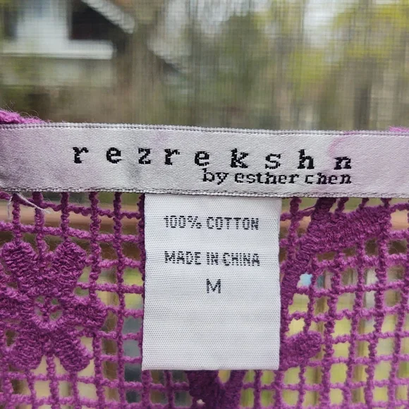 Crochet cotton tank/vest rezrekshn by Esther Chen size medium - Picture 2 of 9